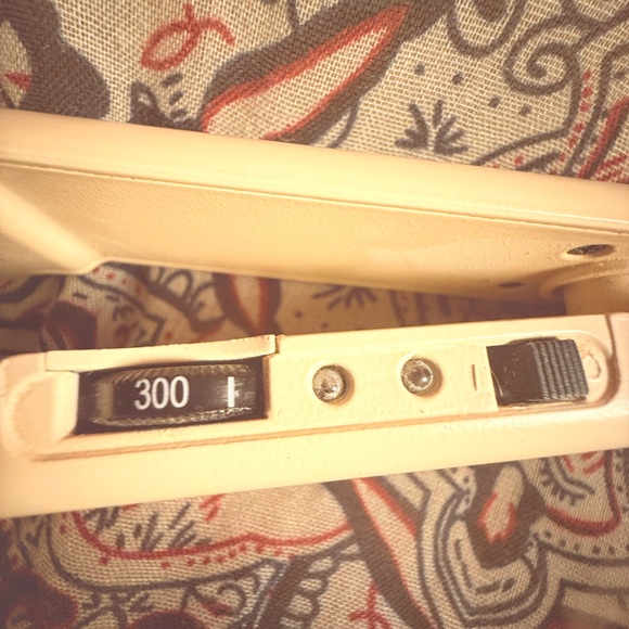 New w/o box.Professional highly rated IPRODA hair straightener!Out of stock - Picture 3 of 13